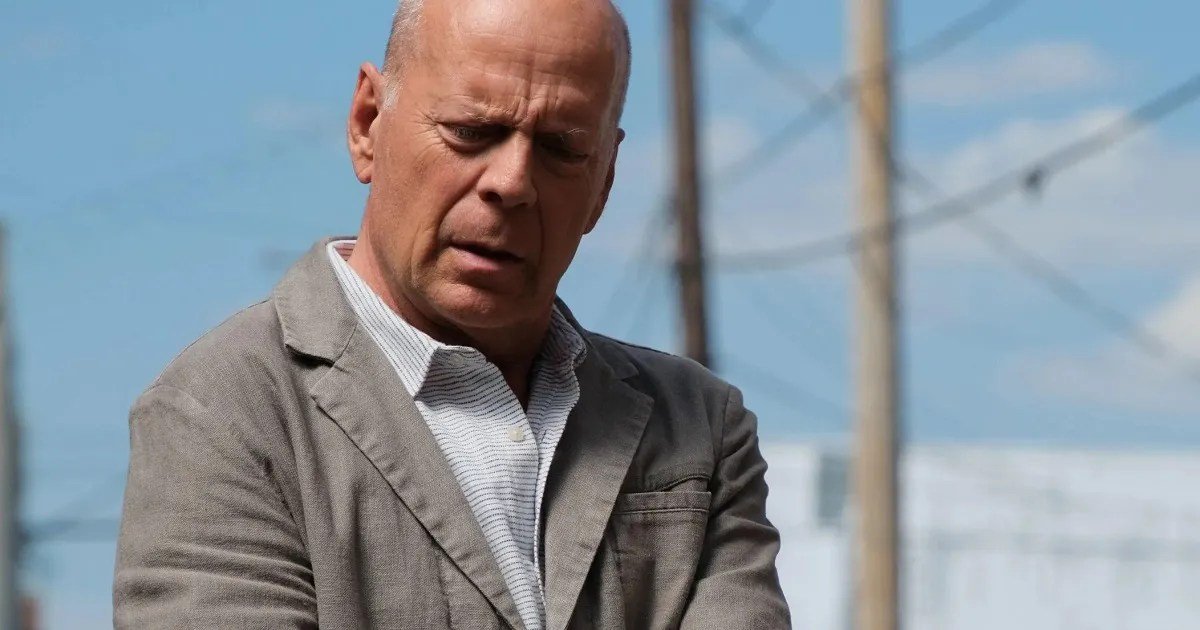 Reviews & Viewer Reactions to the Bruce Willis Specials Emotional Impact